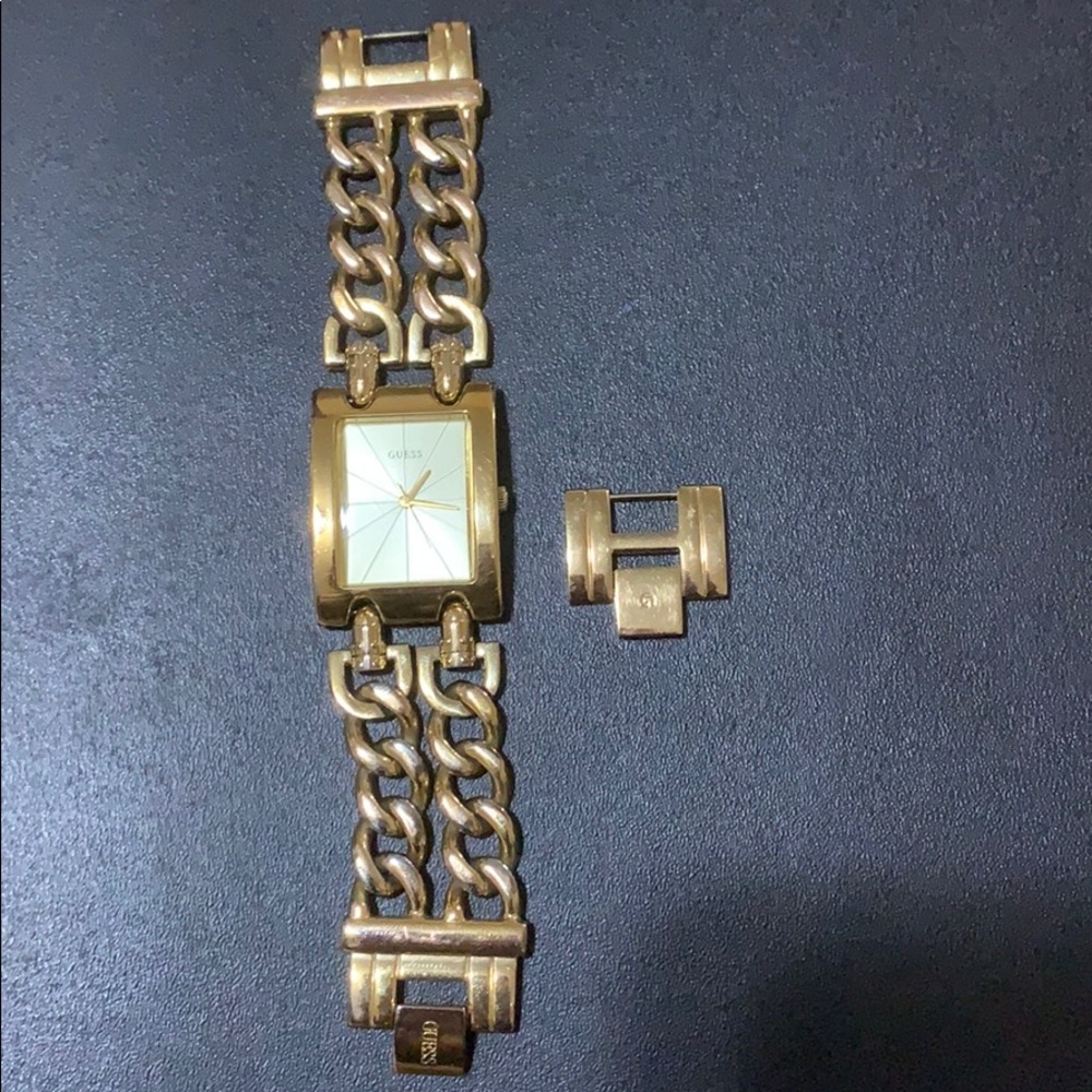 Guess watch, great condition!!
